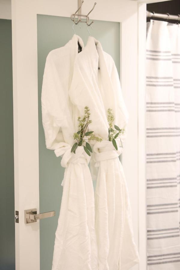 Classic Angeles Elegance In Downtown, Sleeps 4, Free Parking And 360 Degree View Roof Pool! Appartement *